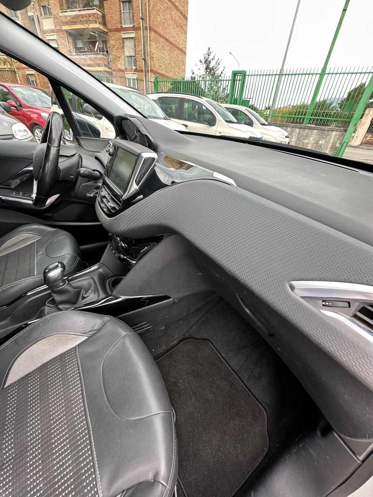 Peugeot 2008 PureTech 82 Allure
