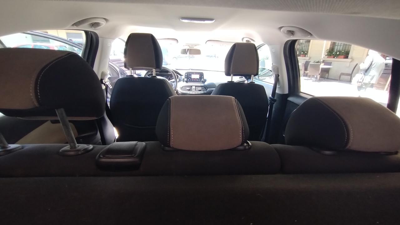 Fiat Tipo 1.6 Mjt S&S 5 porte Lounge NEOPATENTATI