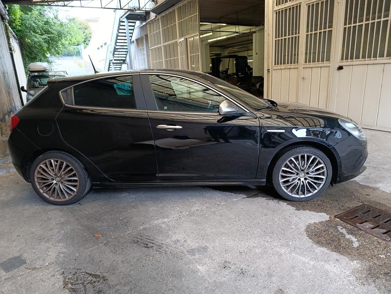 Alfa Romeo Giulietta 1.6 JTDm-2 105 CV Distinctive