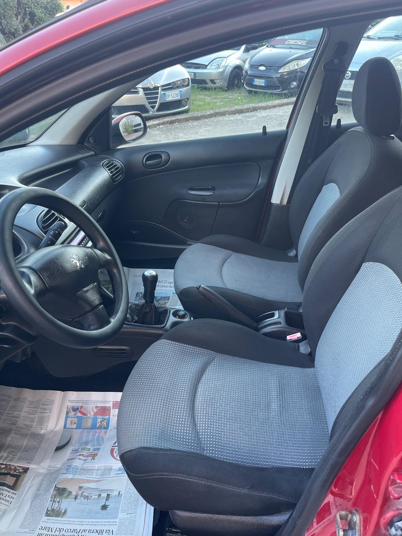 Peugeot 206 1.4 5p. Enfant Terrible