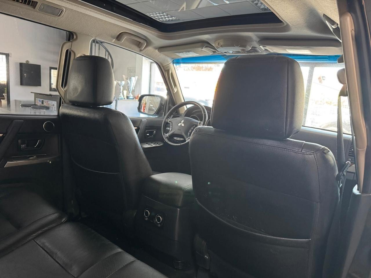 Mitsubishi Pajero 3.2 DI-D 16V 5p. Intense DPF 7 POSTI FULL OPTIONAL PERFETTO!!!