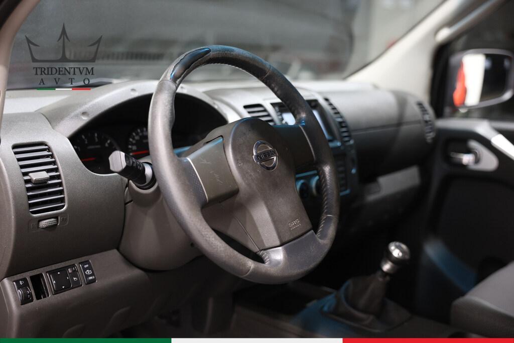 Nissan Navara 2.5 dci d.cab LE 174cv