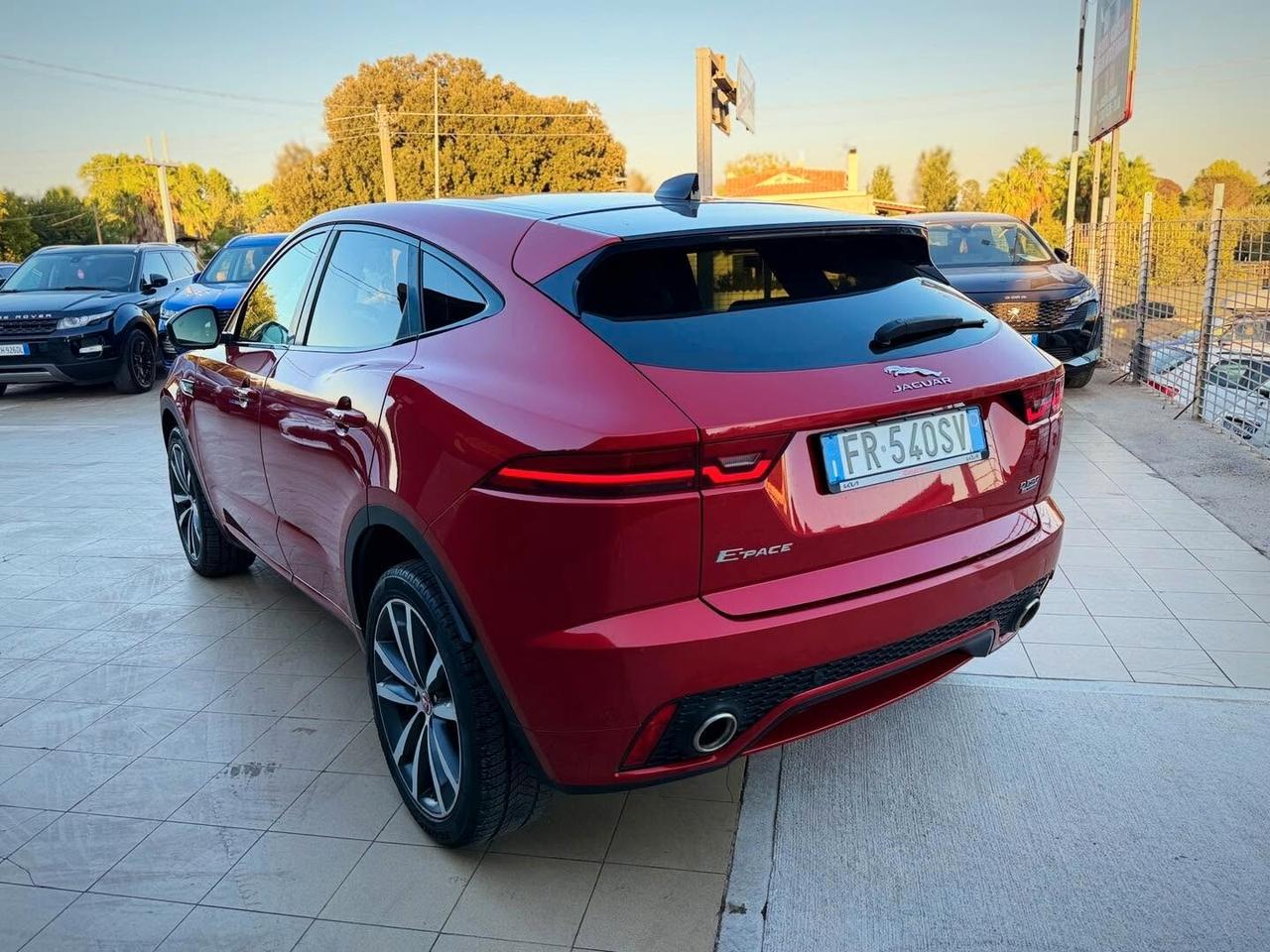 Jaguar E-Pace 2.0D 150 CV AWD aut. R-Dynamic HSE