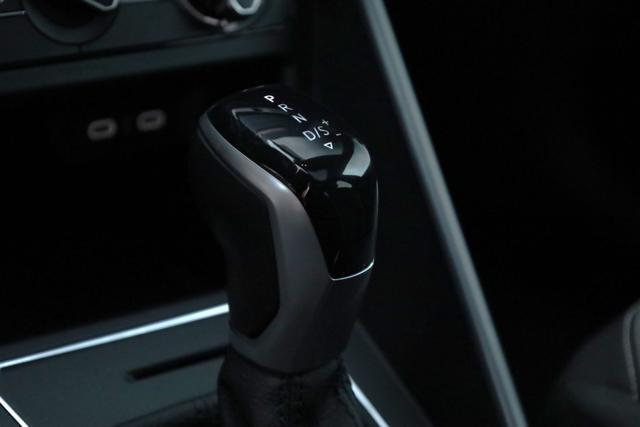 VOLKSWAGEN Taigo 1.0 TSI 115 CV TETTO DSG R-Line Prezzo Netto