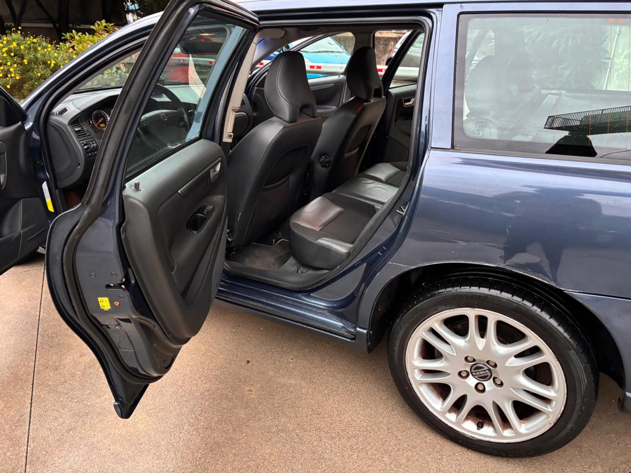 Volvo V70 2.4 D5 Kinetic