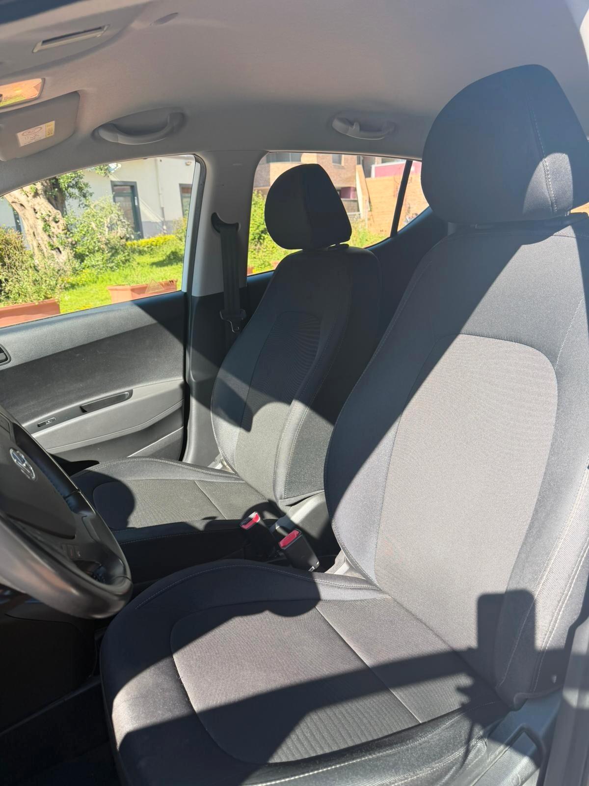 Hyundai i10 1.0 MPI Login A/T