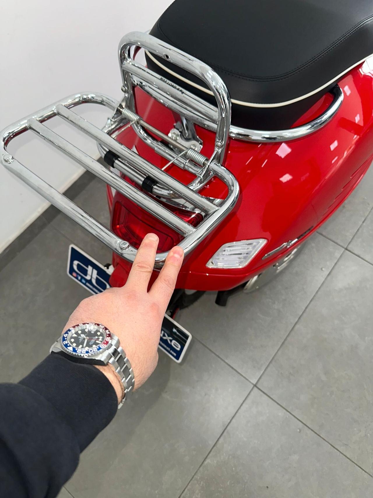 Piaggio Vespa 300 GTS hpe