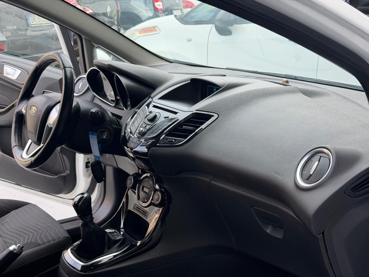 Ford Fiesta 1.2 60CV 5 porte Titanium