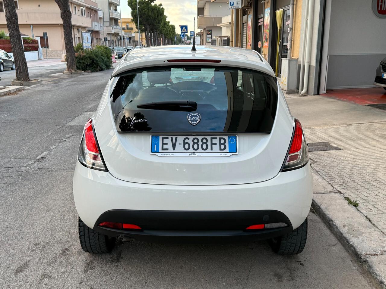 Lancia Ypsilon 0.9 TwinAir 5P Ecochic Gold - 2014