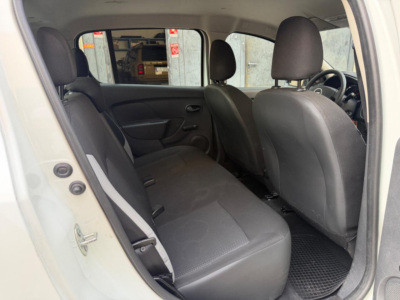 DACIA SANDERO 1.2 BENZ EURO5B -GPL 2035 UNI PROP