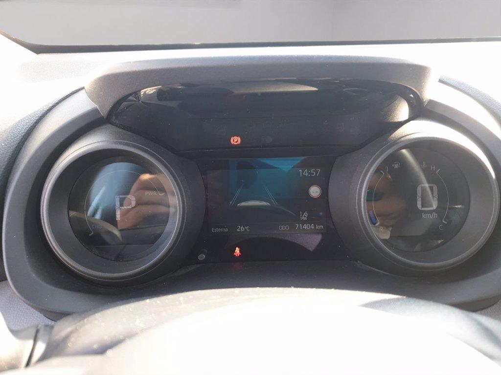 TOYOTA Yaris cross 1.5h active fwd 116cv e-cvt del 2022