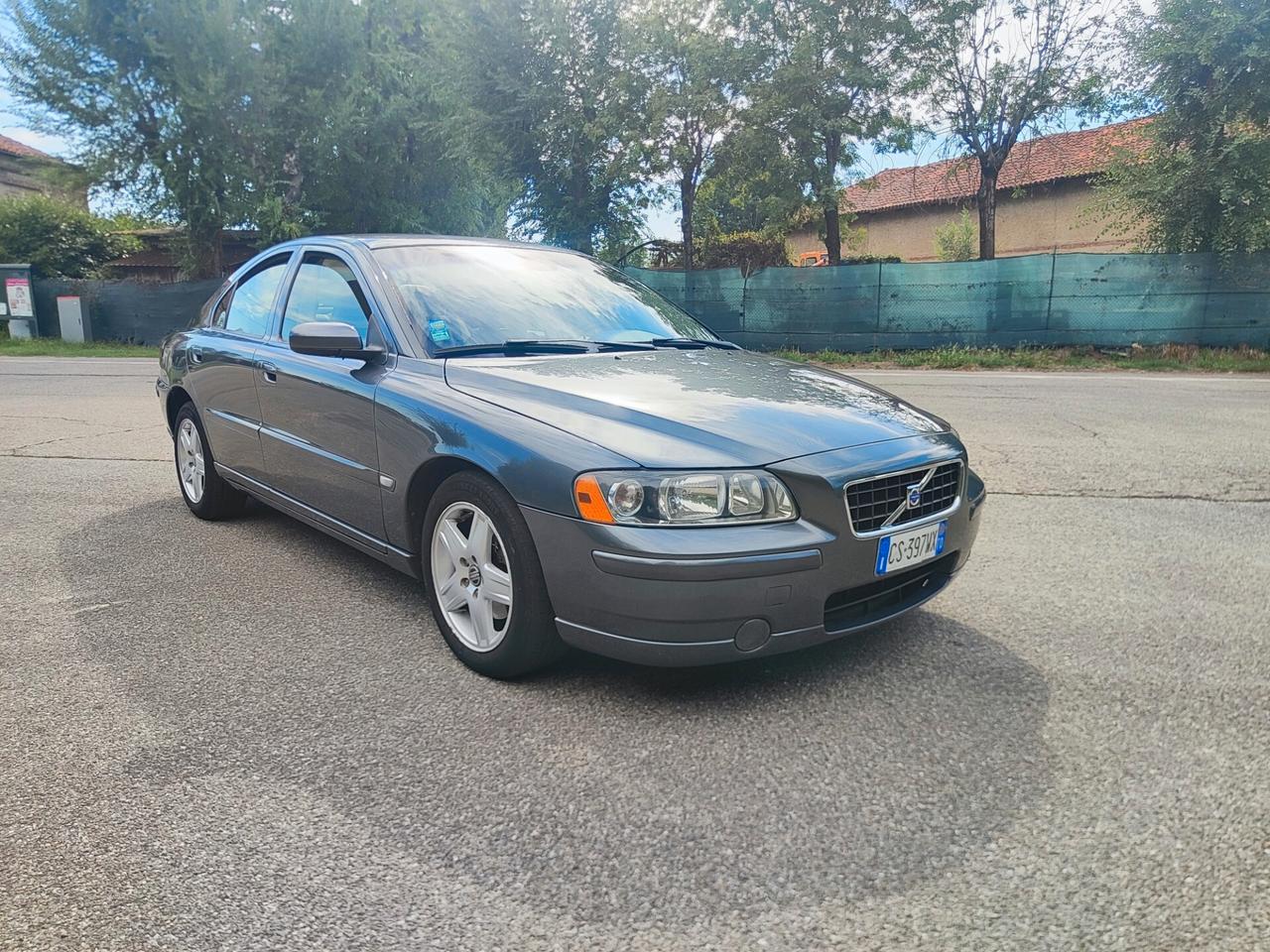 Volvo S60 2.4i benzina