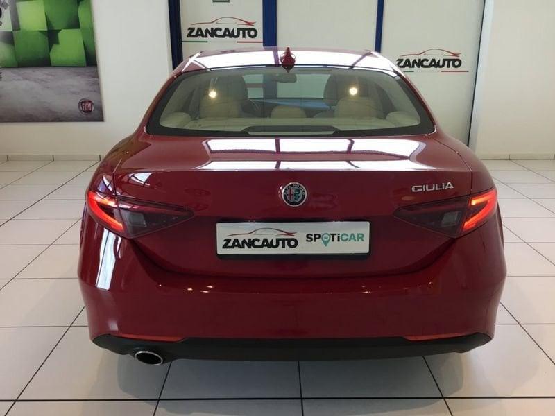 Alfa Romeo Giulia Giulia 2.0 Turbo 200 CV AT8 Ti MY20