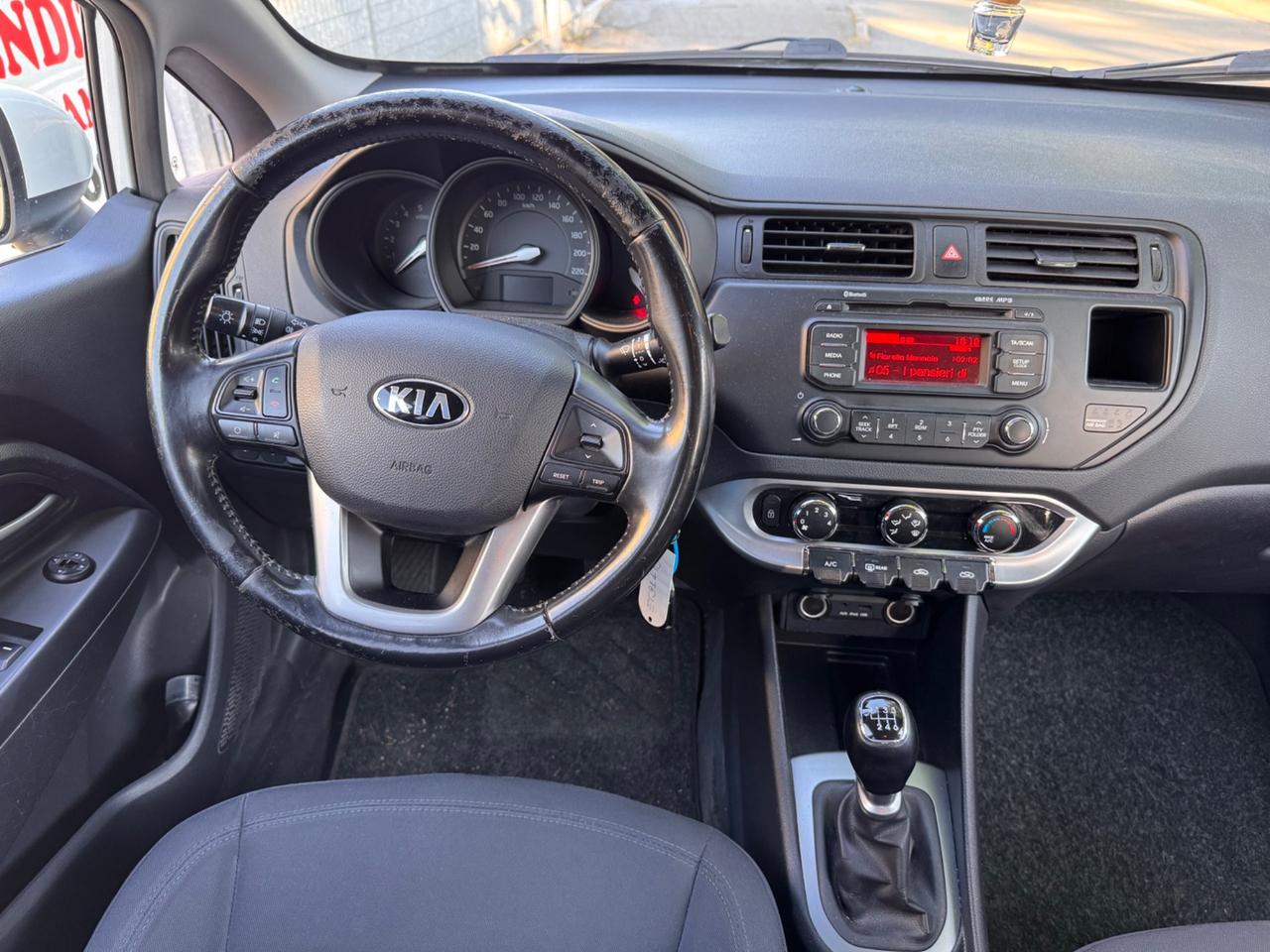 Kia Rio 1.1 CRDi 5p. Neopaten garanzia 12 mesi