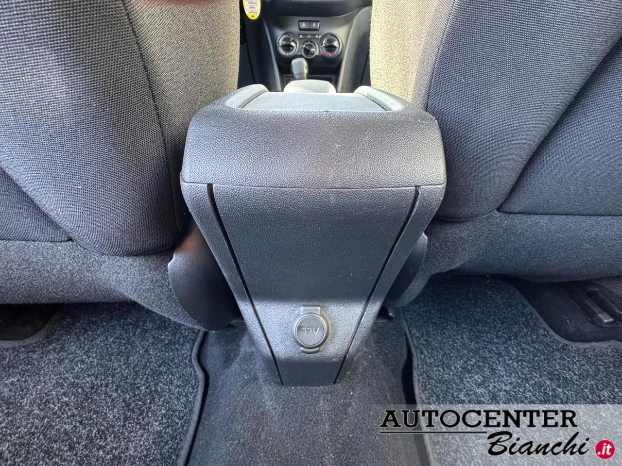 Peugeot 2008 2008 1.6 bluehdi Active s&s 100cv