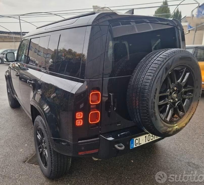 Land Rover Defender 110 3.0D I6 300 CV AWD Auto X-Dynamic SE