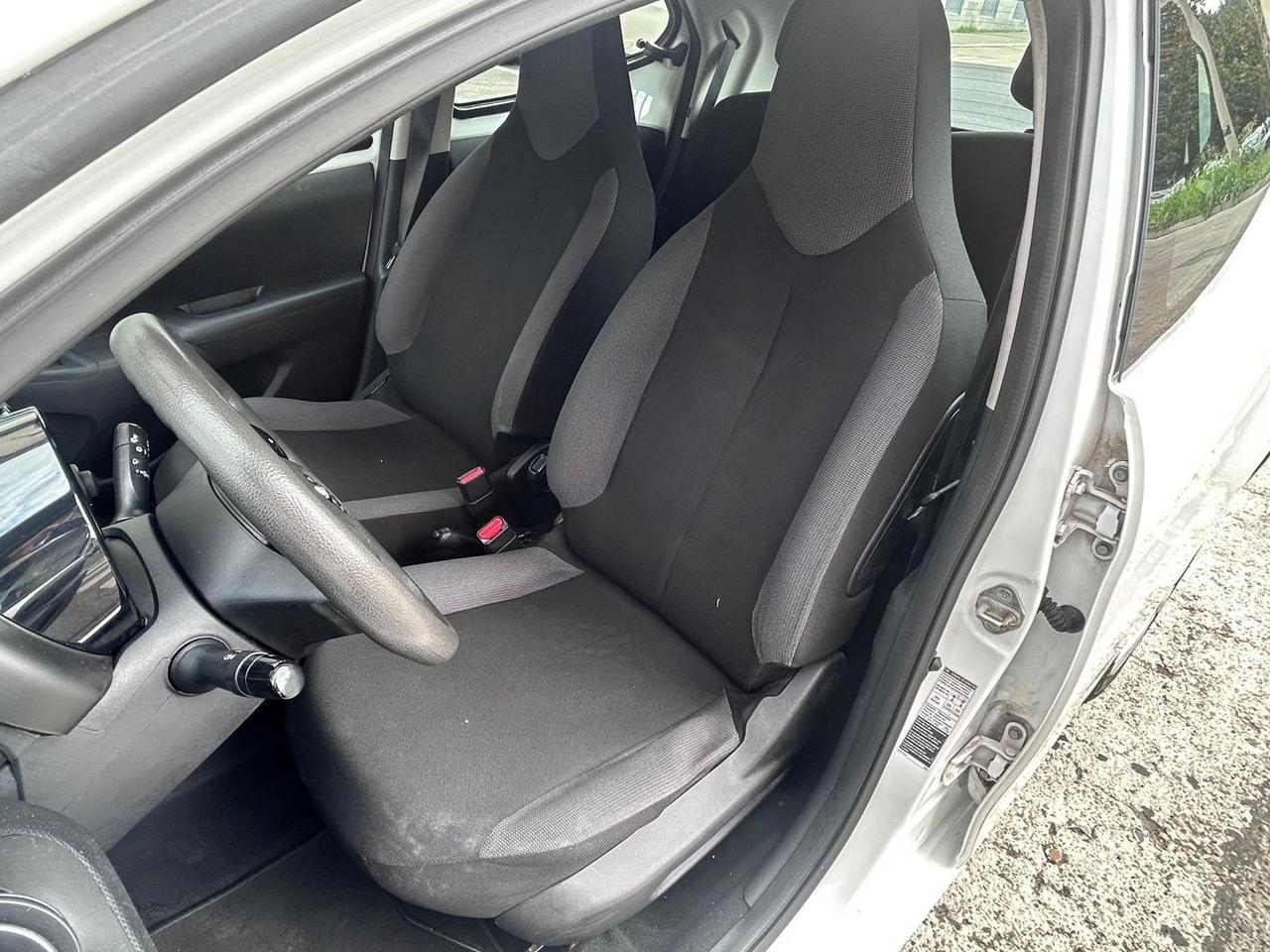 Toyota Aygo X Business 1.0 VVT-i #11773