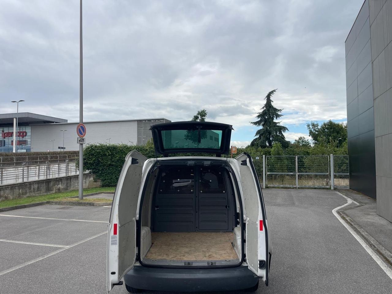 Volkswagen Caddy Maxi 1.9TDI 105 DSG 4p Kom.Duo DPF