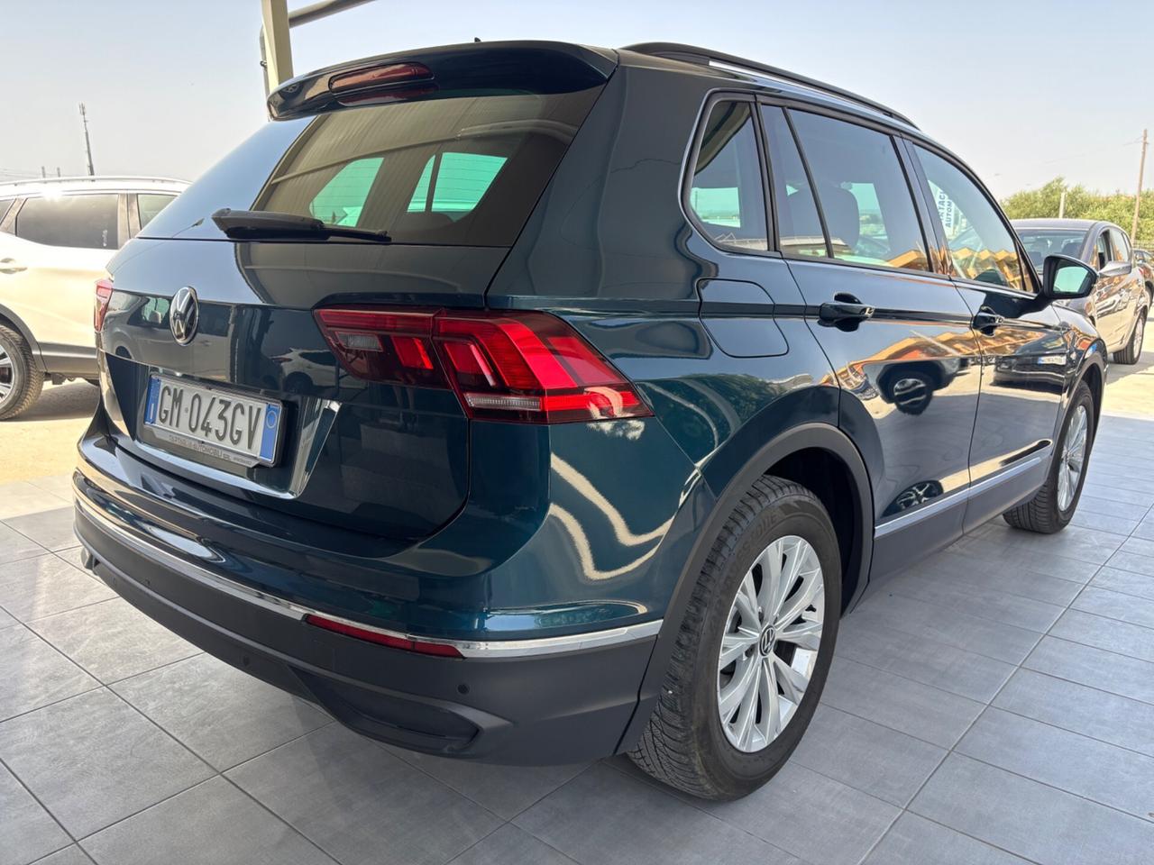 Volkswagen Tiguan 2.0 TDI 150 CV SCR DSG R-Line