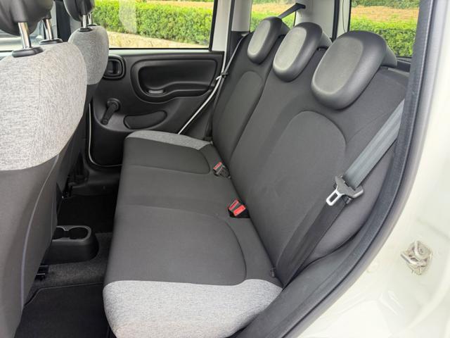 FIAT Panda 1.0 HYBRID CITY LIFE+CLIMATRONIC+SCHERMO+5POSTI