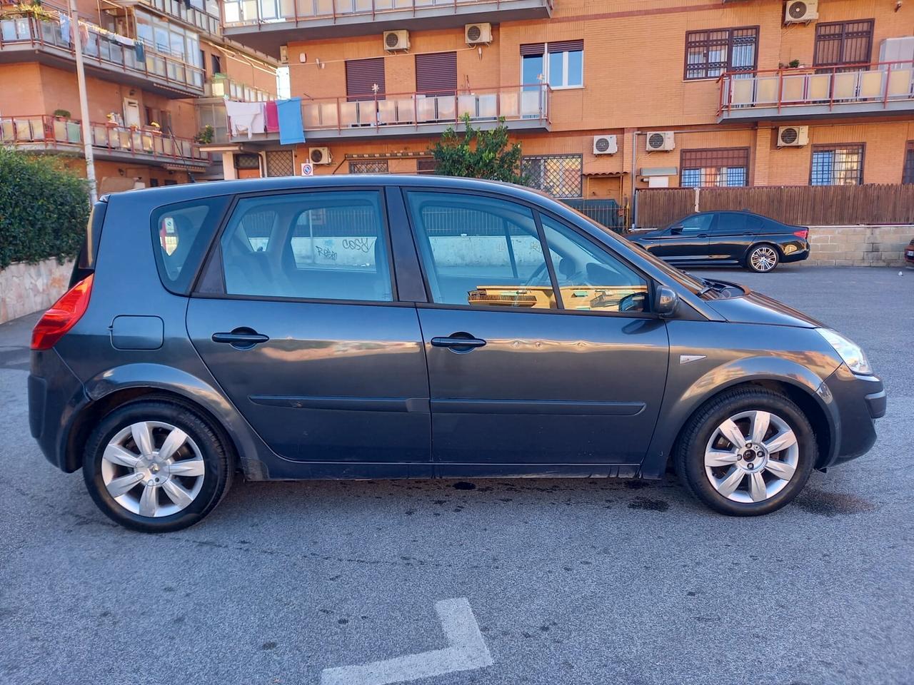 RENAULT SCENIC 1.5 DIESEL UNICO PROPRIETARIO