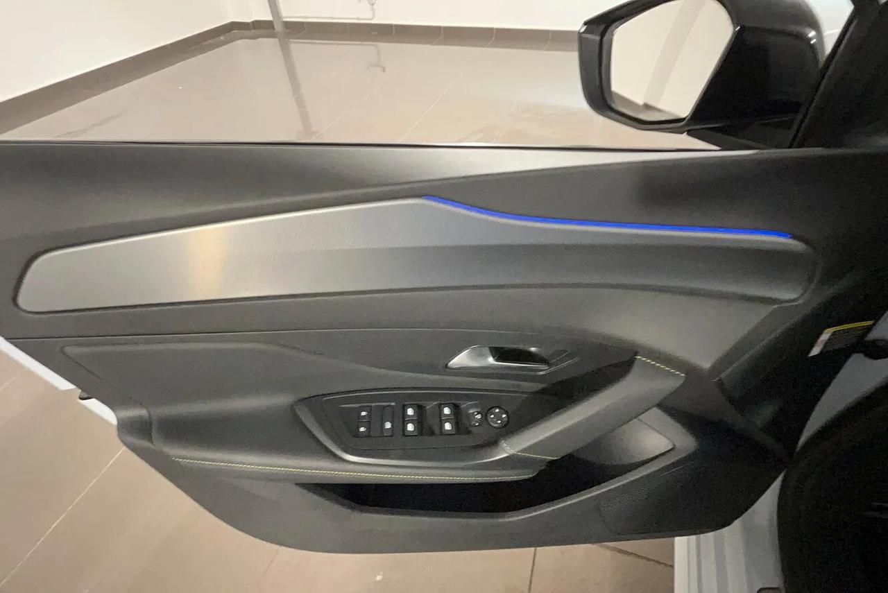 Peugeot 308 Hybrid 136 e-DCS6 SW GT