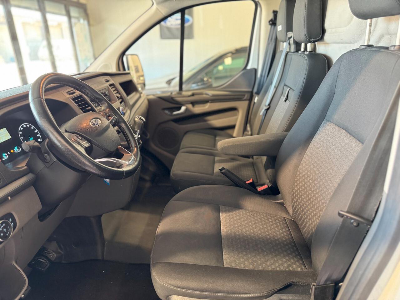 Ford Tourneo Custom 320 2.0 TDCi 130CV PL Trend