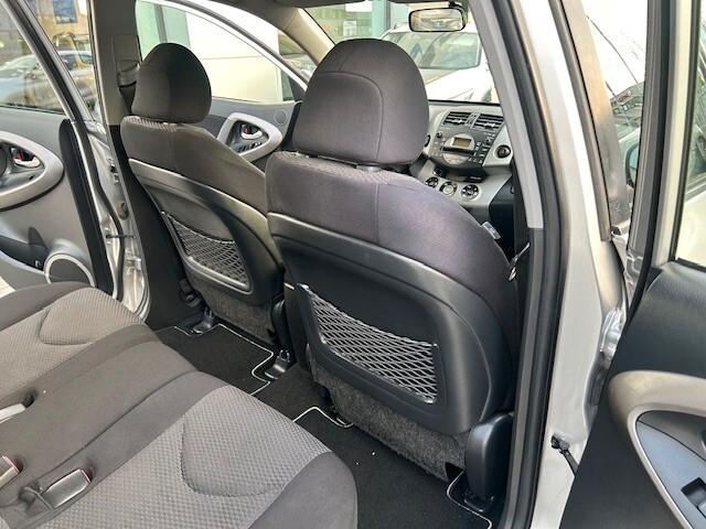 Toyota RAV 4 RAV4 2.2 D-4D 136 CV DPF Sol