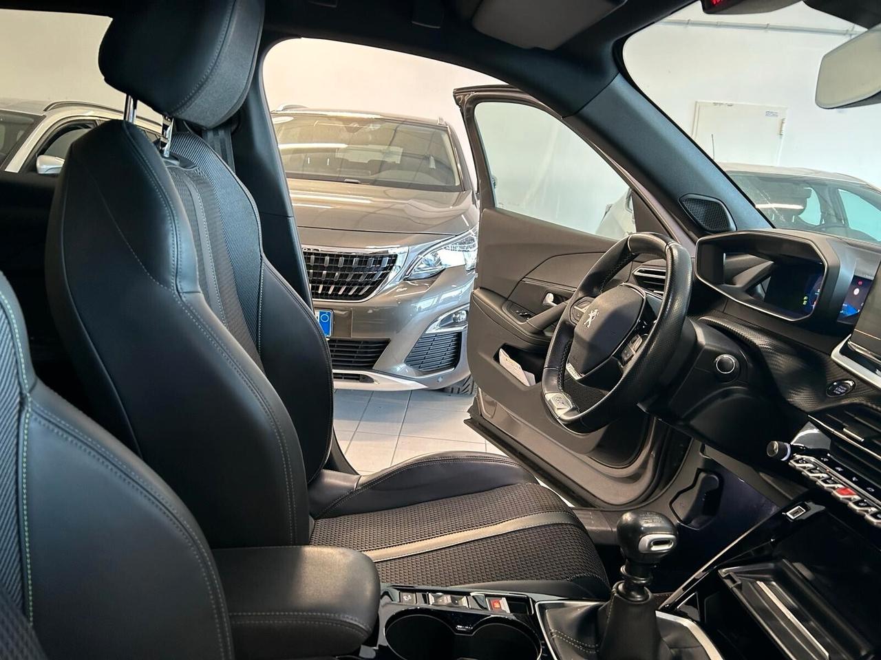 Peugeot 2008 GT LINE BlueHDi 100 6mt GRIP CONTROL