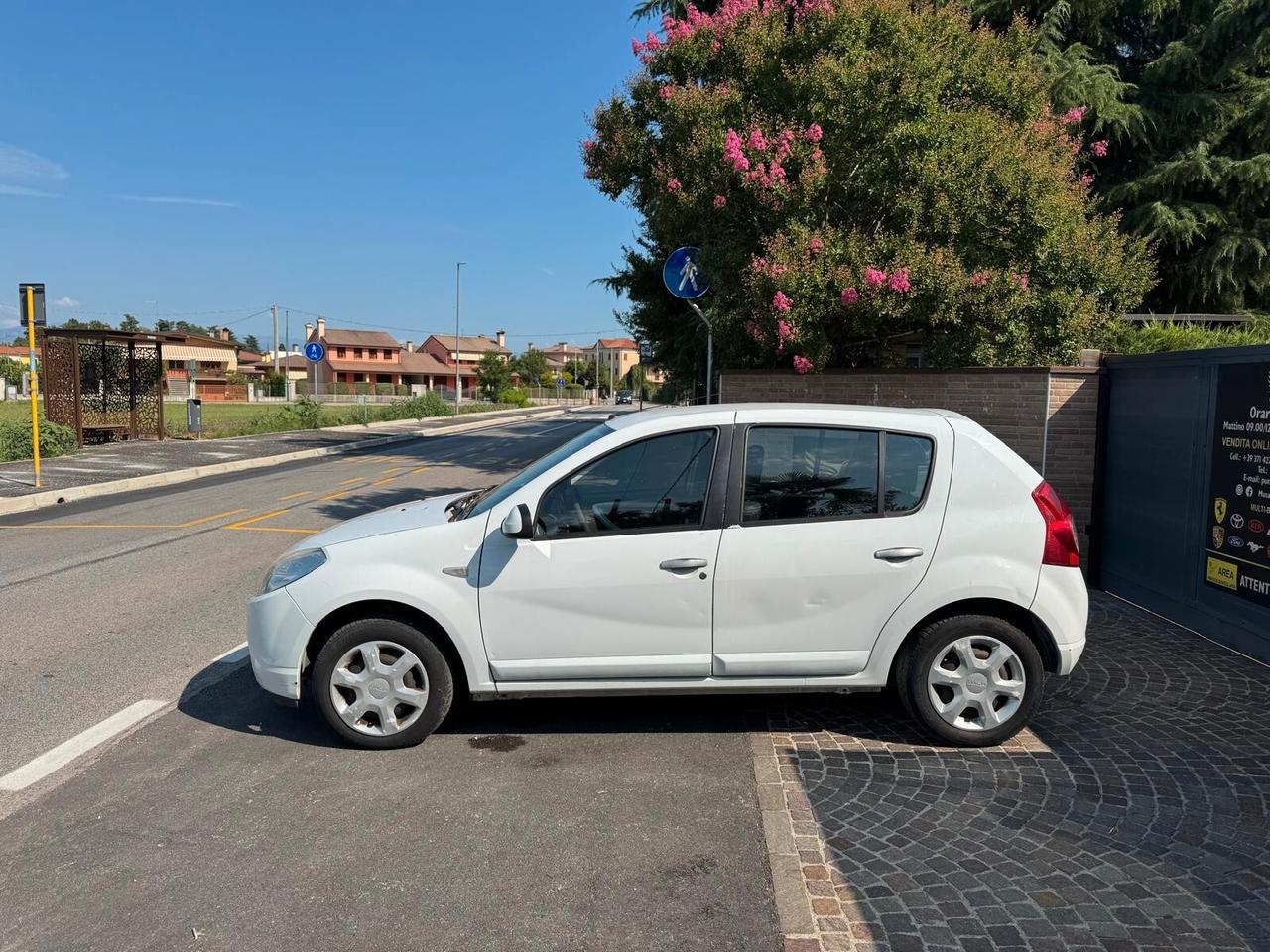 Dacia Sandero 1.4 8V GPL Lauréate