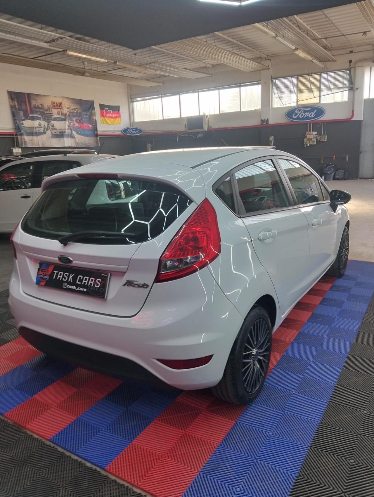 Ford Fiesta 1.4 TDCi 5p. Titanium