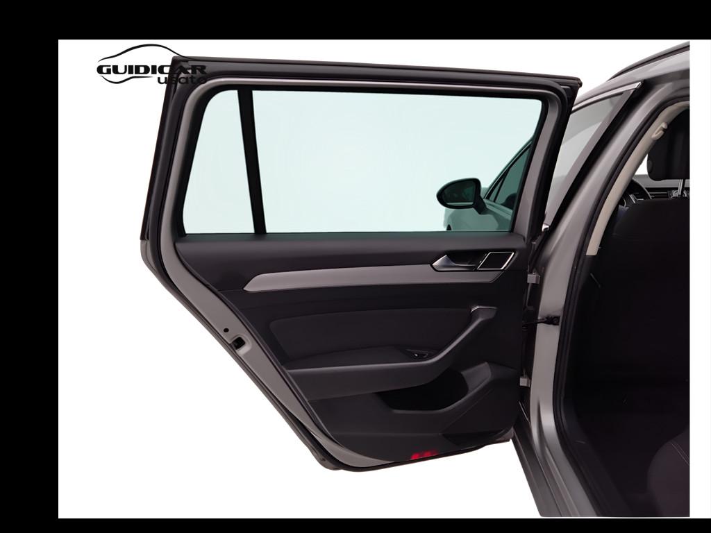 VOLKSWAGEN Passat VIII 2015 Variant - Passat Variant 2.0 tdi Business (