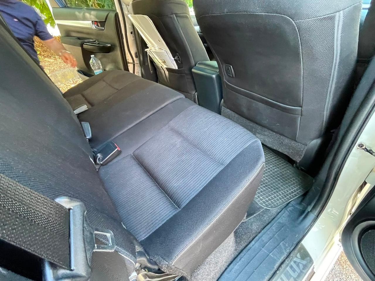 Toyota Hilux 2.4 d double cab Executive 4w #11631