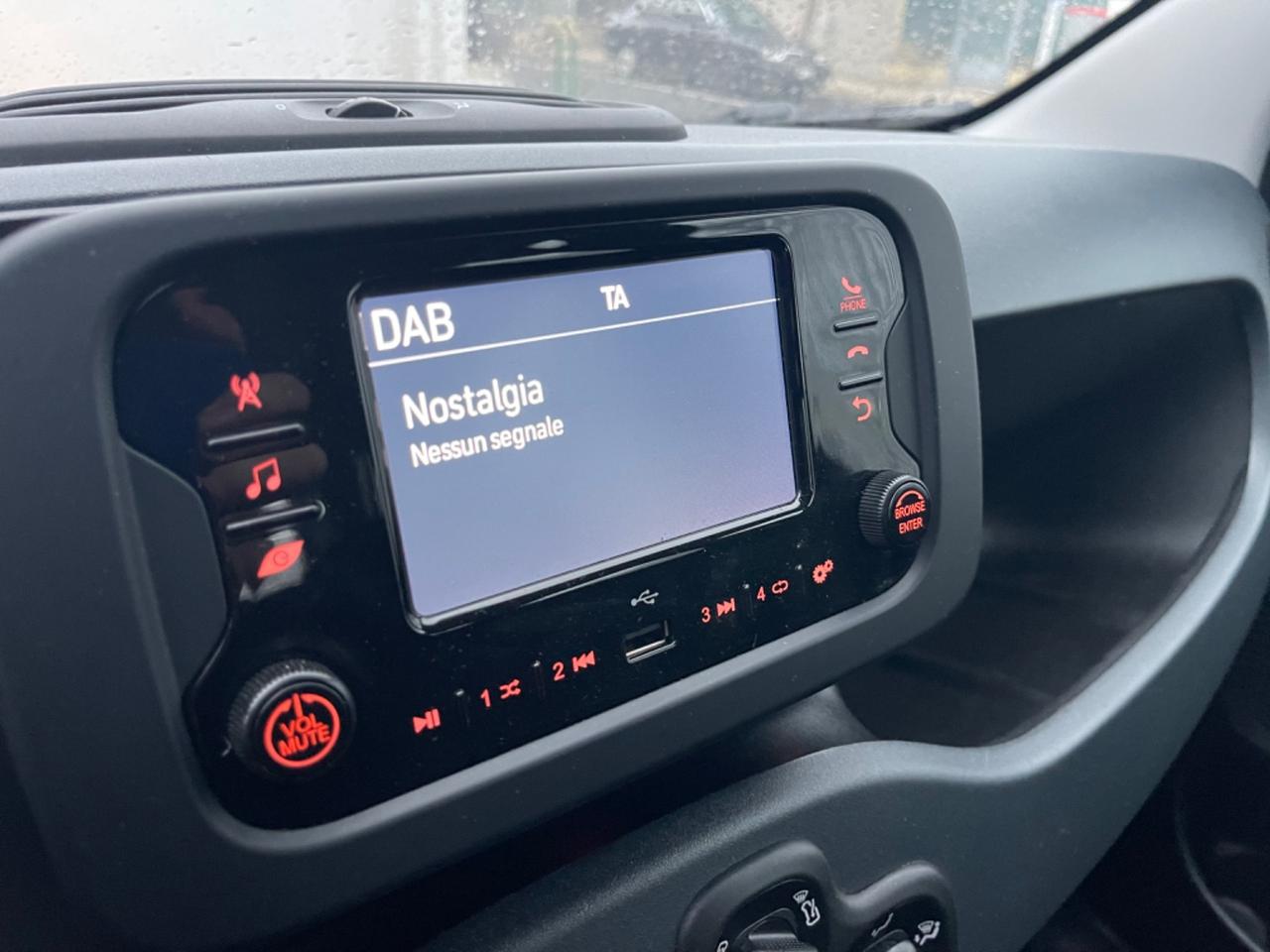 Fiat Panda 1.0 FireFly S&S Hybrid KM 19.200 SENSORI DI PARCHEGGIO