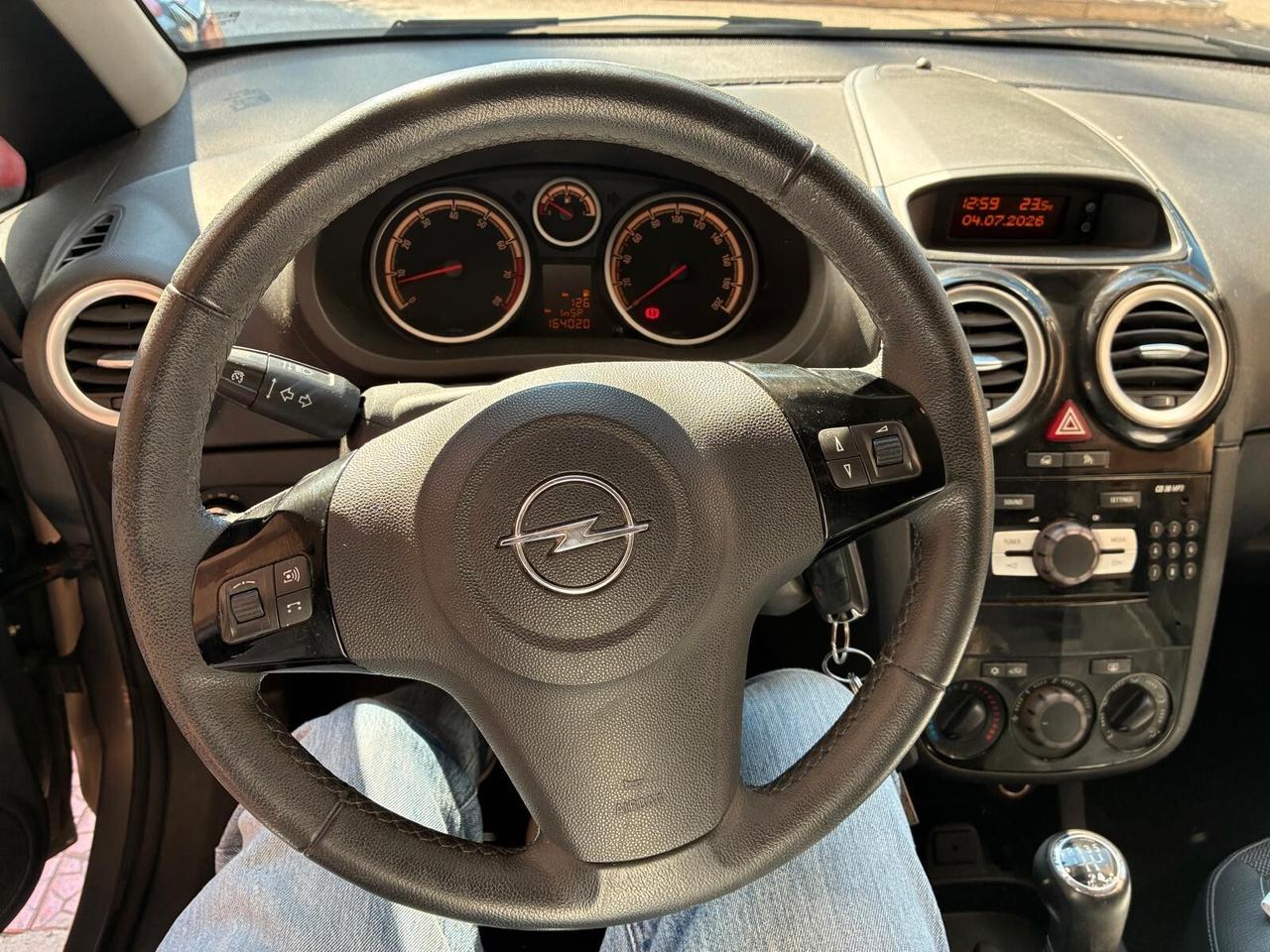 Opel Corsa 1.2 5 porte perfetta -2014