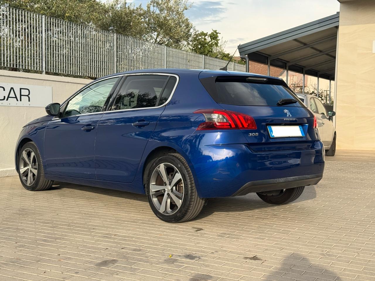 Peugeot 308 1.5 BlueHDi 130 cv S&S Allure