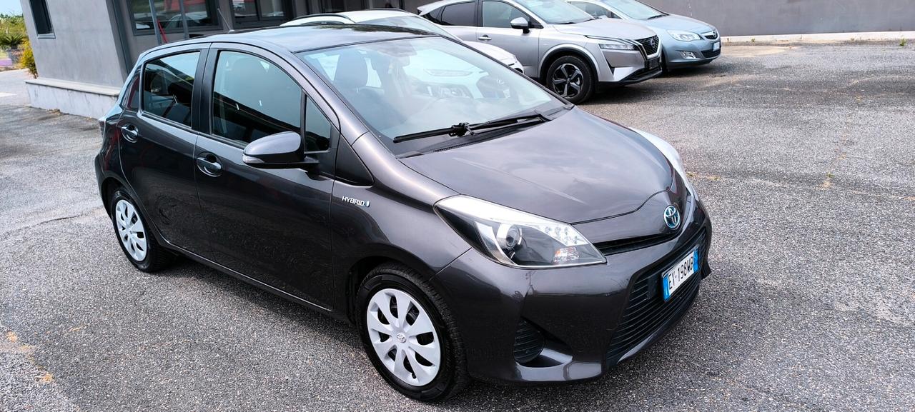 Toyota Yaris 1.5 Hybrid 5 porte Lounge CAMERA NAVI BI-ZONA