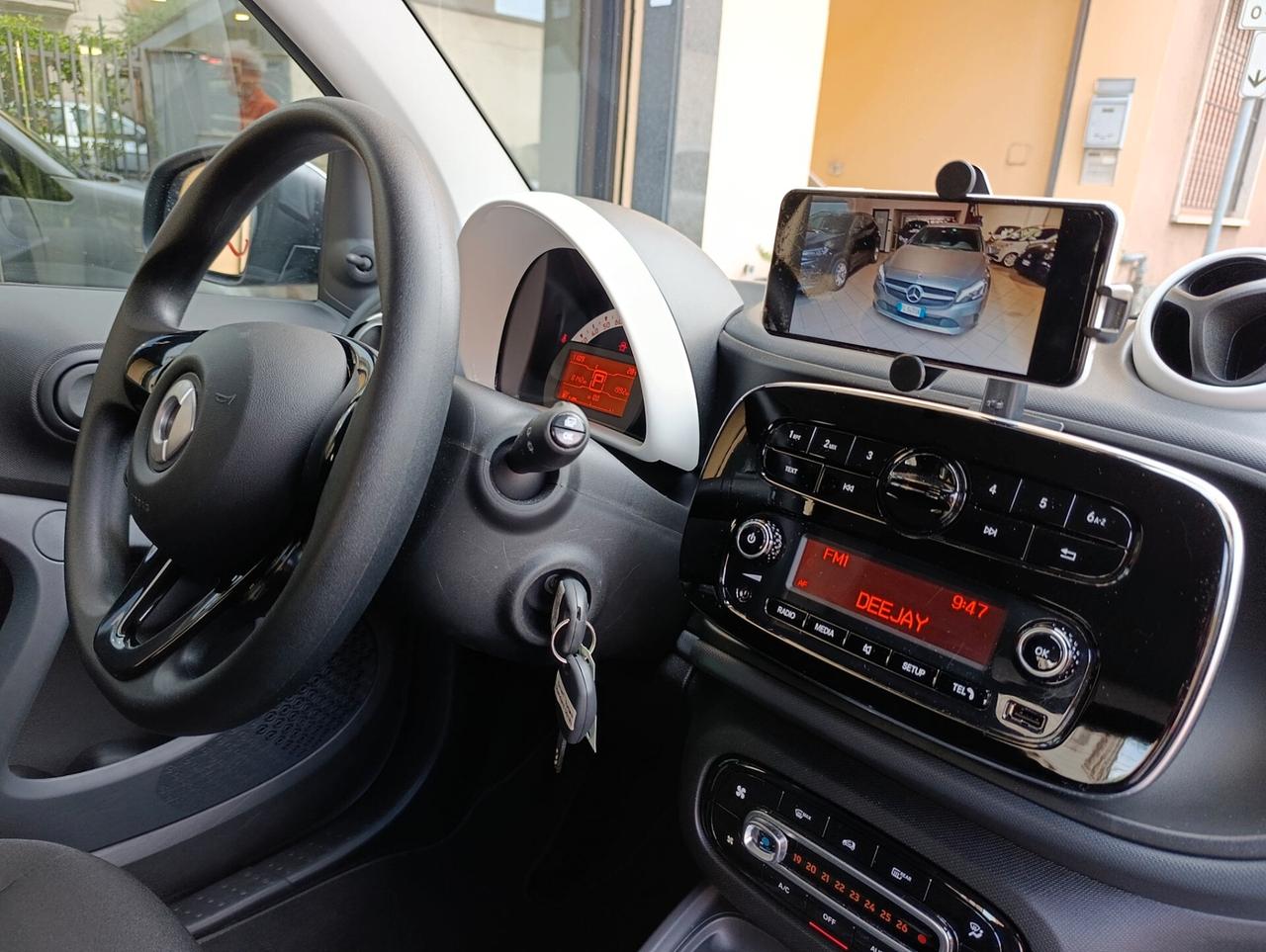 Smart ForTwo 70 1.0 twinamic aut. solo Km 8.142