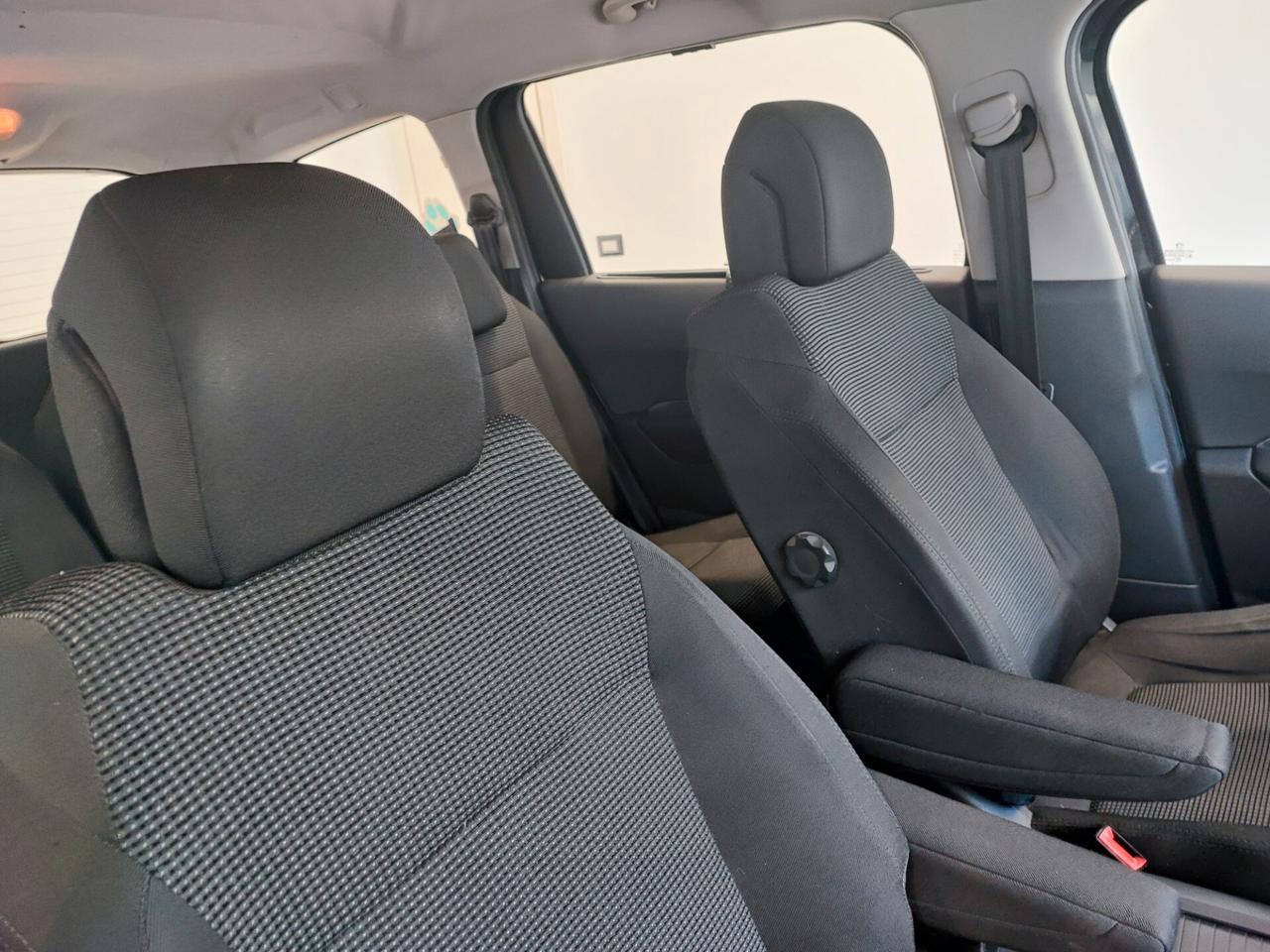 Peugeot 5008 1.6 HDi Business