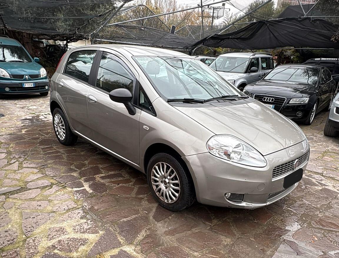 Fiat Grande Punto 1.4 Natural Power NEOPATENTATI