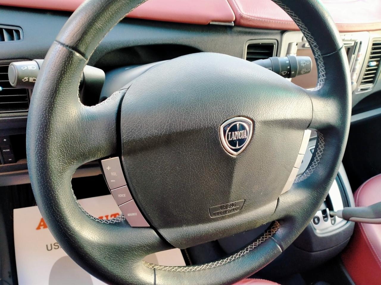 Lancia MUSA 1.4 16V AUTOMATIK "UNICA" POLTRONA FRAU TETTO PAN. NAVI SEDILI RISC.