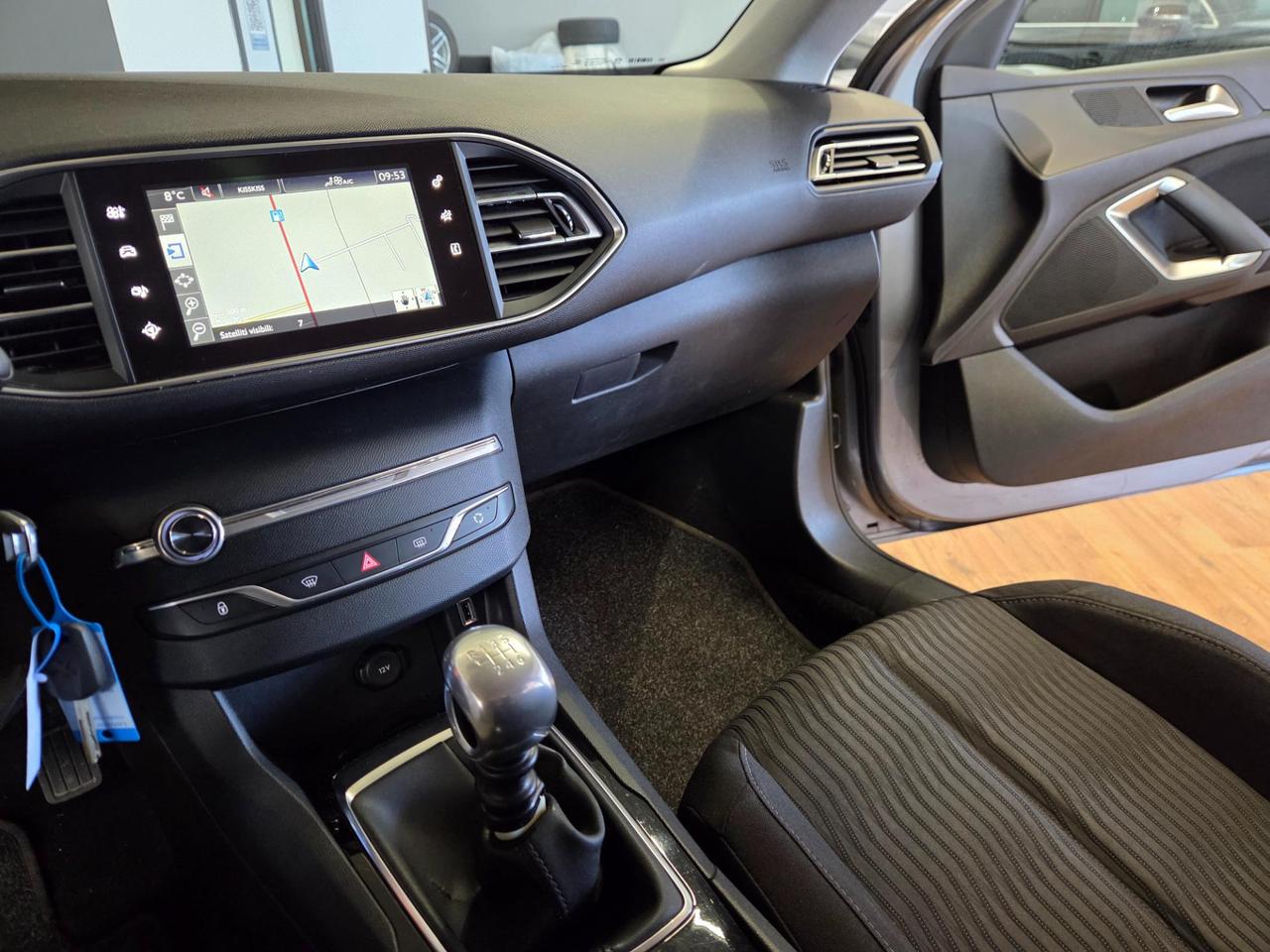 Peugeot 308 Station Wagon 308 SW 1.6 bluehdi Business s&s 120cv