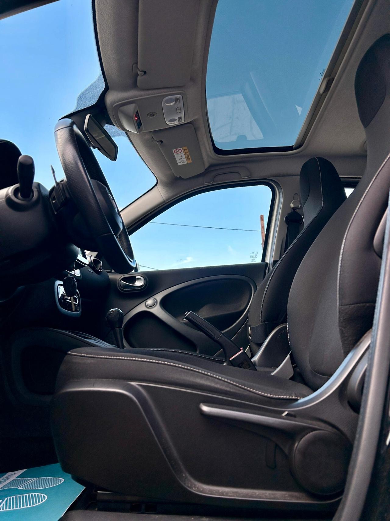 Smart ForFour 70 1.0 twinamic Brabus Style - ok neopatentati