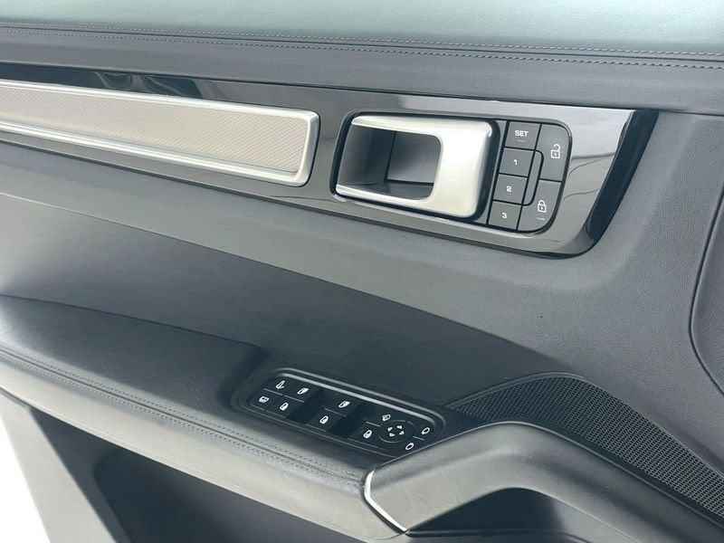 Porsche Cayenne Coupè Cayenne Coupé 3.0 V6 E-Hybrid Platinum Edition