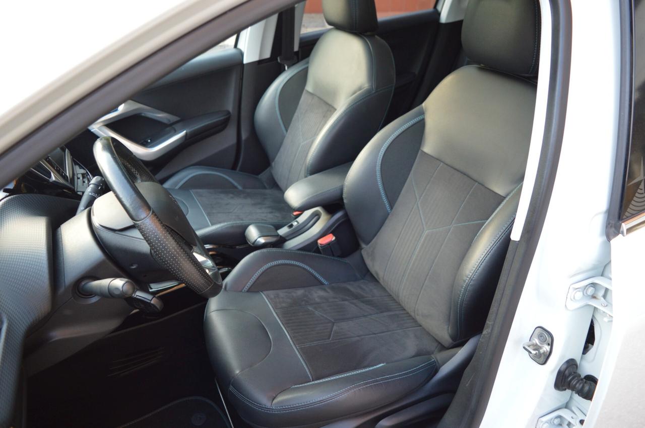 Peugeot 2008 BlueHDi 120 S&S Crossway