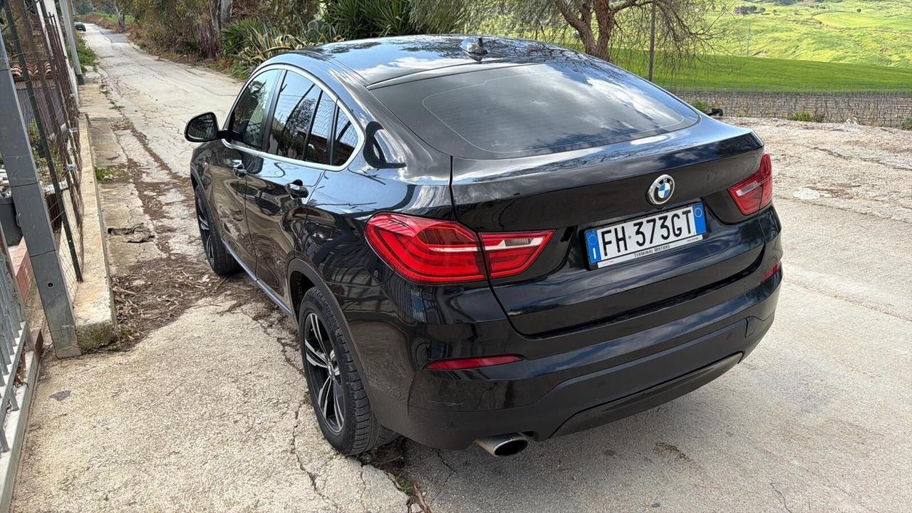 Bmw X4 xDrive20d xLine Gancio di traino elettronico