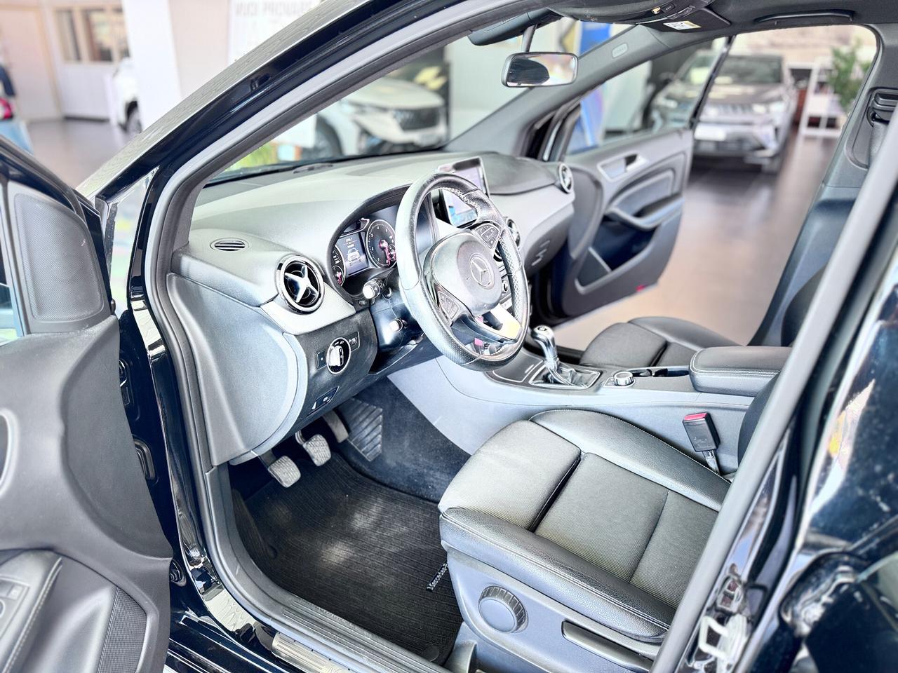 Mercedes-benz B 200 d Premium