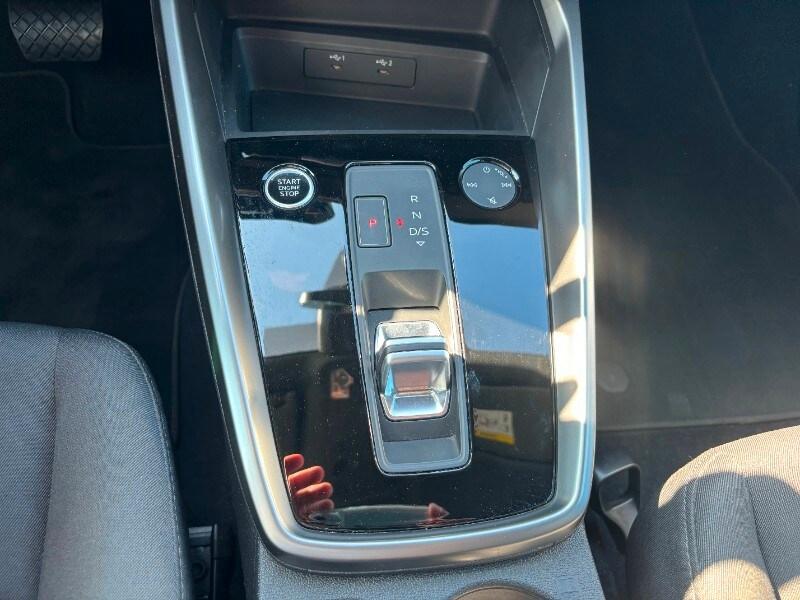 AUDI A3 4ª serie A3 SPB 35 TDI S tronic Busine...