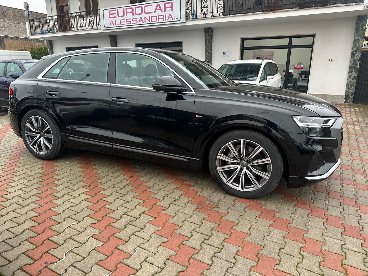 Audi Q8 45 TDI quattro tiptronic