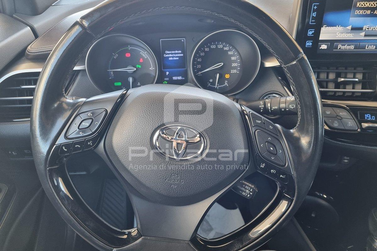 TOYOTA C-HR 1.8 Hybrid E-CVT Lounge